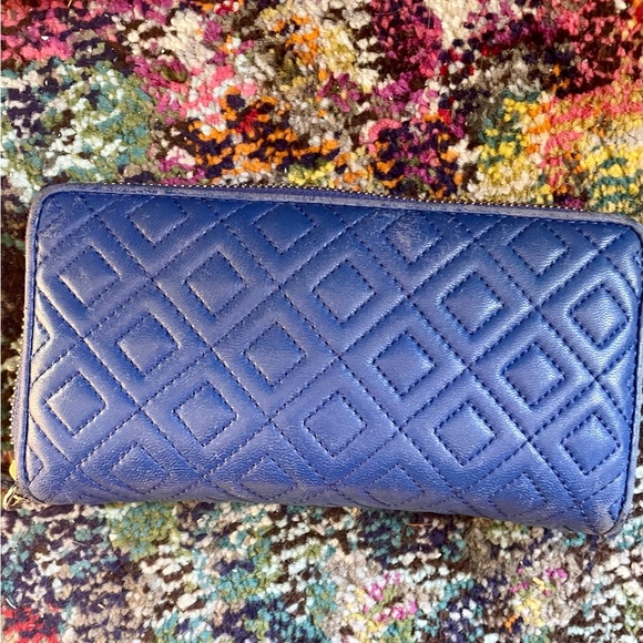 Tory Burch 'Alexa' Quilted Continental Wallet- excellent condition - Picture 2 of 6